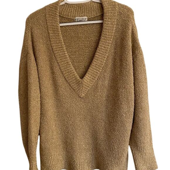 Ava & V Sparkly Gold Sweater Holiday Special Occasion Size 1X - Picture 1 of 3